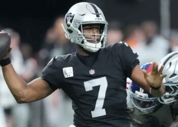 Más de 10 años después, Geno Smith vuelve a los Jets de la NFL