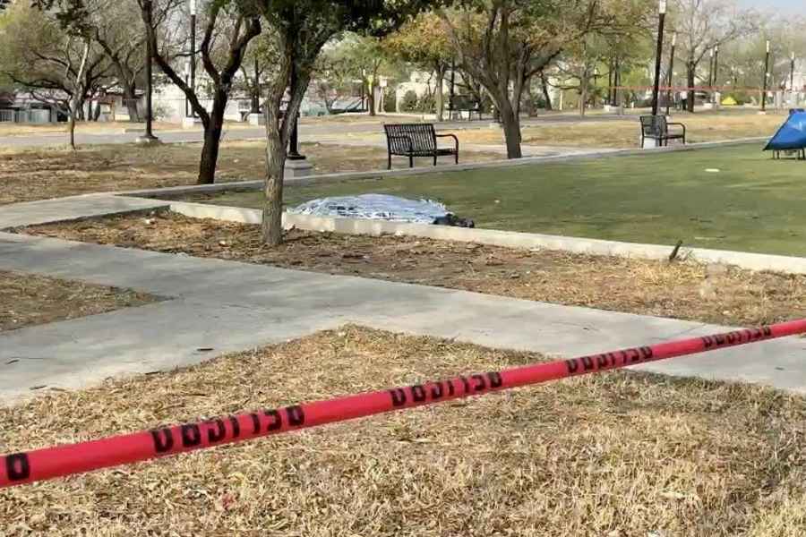 Masculino es encontrado sin vida en parque público en Santa Catarina, NL
