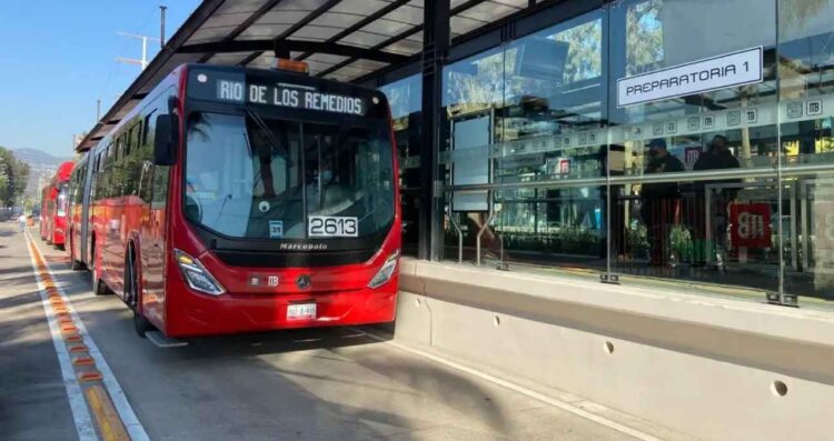 Metrobús anuncia horario especial para el fin de semana santo en Ciudad de México