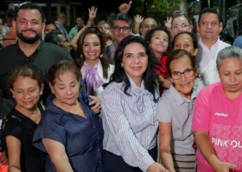 Mónica Villarreal nueva pavimentación