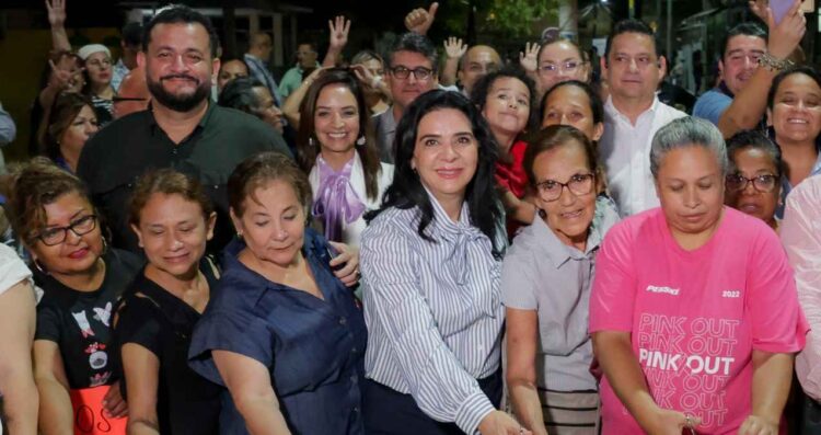 Mónica Villarreal nueva pavimentación