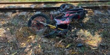 Motociclista resulta lesionado tras chocar contra vehículo en Ciudad Madero, Tamaulipas