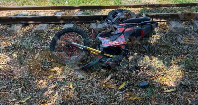 Motociclista resulta lesionado tras chocar contra vehículo en Ciudad Madero, Tamaulipas