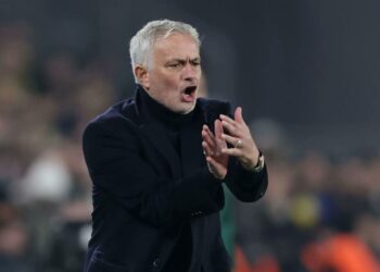 Mourinho pone en jaque a Prestianni