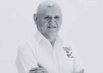 Muere Napoleón Becerra, candidato presidencial en Perú, en un accidente automovilístico