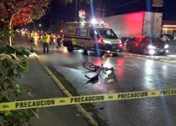 ciclista sin vida Eje Vial