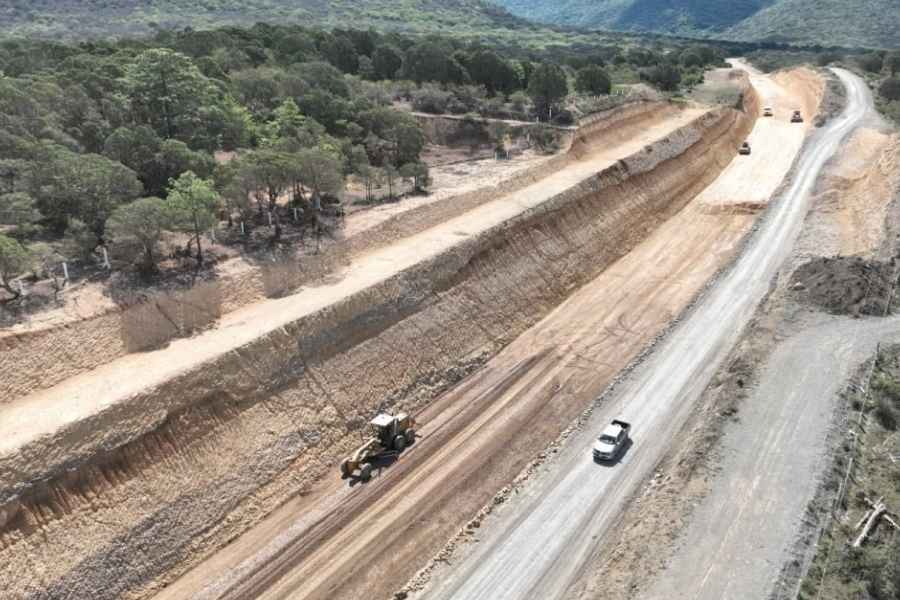 Obras Públicas cumplen acuerdos con ejidatarios y destraban proyectos en Tamaulipas
