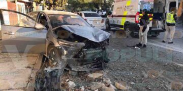 Olvida hacer alto y protagoniza fuerte choque en Ciudad Victoria, Tamaulipas