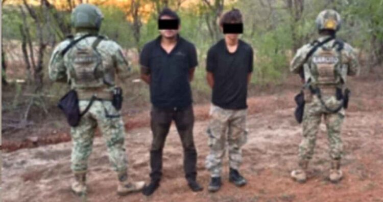 Operativo deja dos detenidos y arsenal asegurado en Tepuche, Culiacán