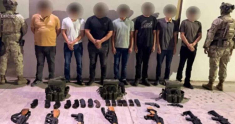 Operativo termina con siete detenidos y arsenal asegurado en Culiacán, Sinaloa