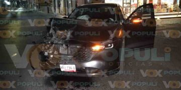 Parrandero choca contra iglesia en el centro de Ciudad Victoria, Tamaulipas
