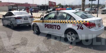 Por no ver el alto, conductor desata choque múltiple en Ciudad Victoria, Tamaulipas