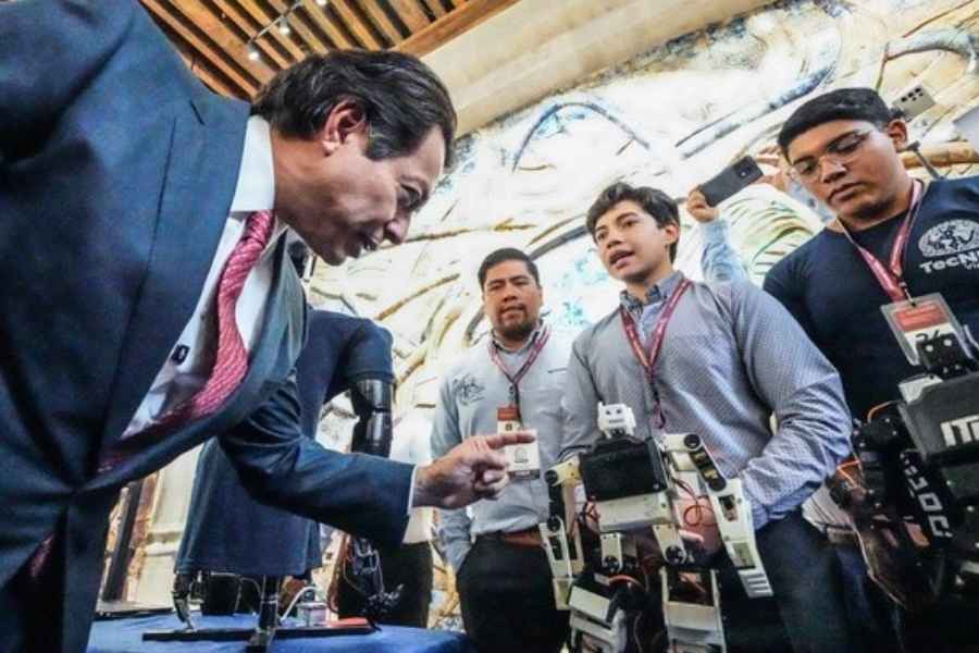 SEP presenta plataforma digital para agilizar trámites profesionales de docentes