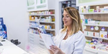 Salud a un clic: El impacto positivo del comercio electrónico en la farmacia moderna