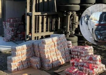Se registra choque múltiple y volcadura de tráiler en la carretera Saltillo-Monterrey