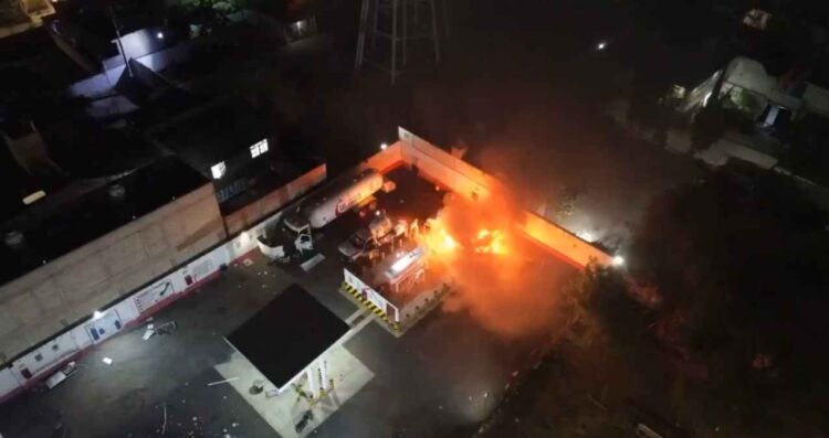 Se registra fuerte explosión en gasera de Chalco, Estado de México; hay al menos 2 heridos