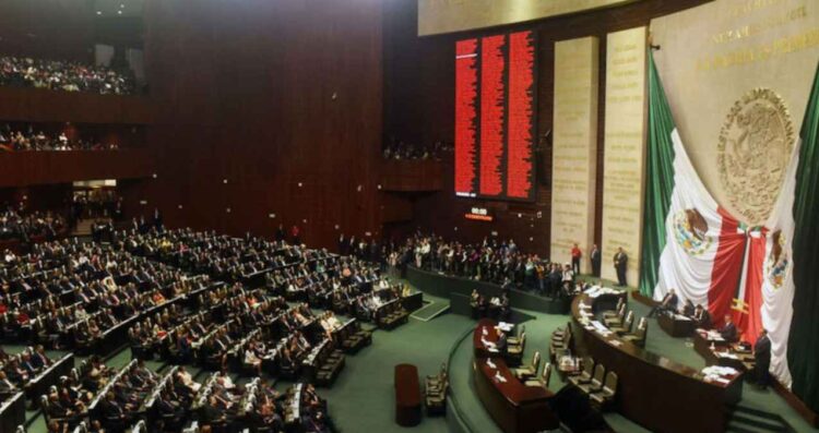 Senado reprograma para el martes la sesión de comisiones sobre el Plan B de Sheinbaum