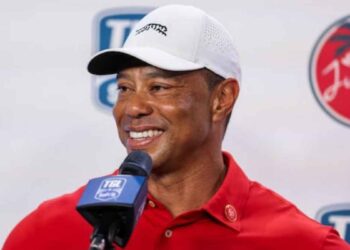 Tiger Woods sufre un fuerte accidente automovilístico en Florida, Estados Unidos