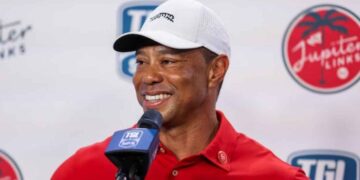 Tiger Woods sufre un fuerte accidente automovilístico en Florida, Estados Unidos
