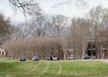 Tiroteo en Universidad de Virginia, Estados Unidos, deja 2 heridos y el agresor muerto