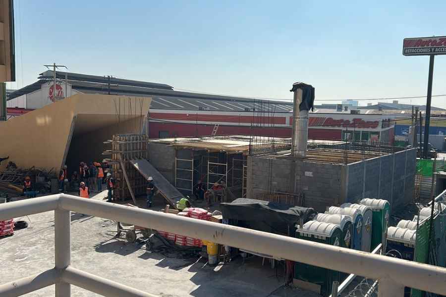 Trabajador queda lesionado al sufrir un accidente en una construcción en San Nicolás, NL