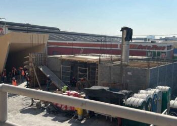 Trabajador queda lesionado al sufrir un accidente en una construcción en San Nicolás, NL