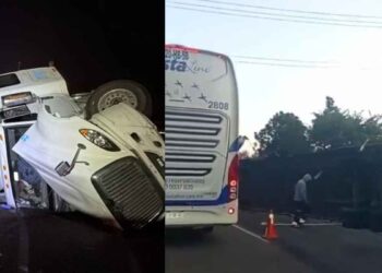 Tráiler cargado con botellas de shampoo vuelca en la autopista México-Cuernavaca