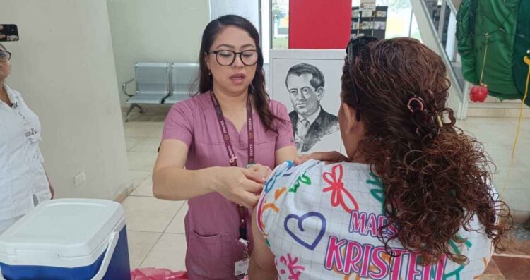 personal educativo vacunación Matamoros