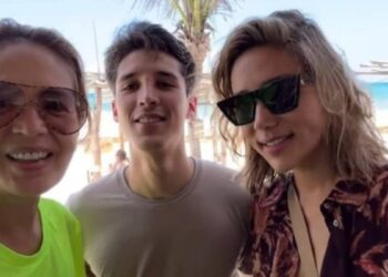 Yolanda Andrade reaparece en la playa tras su recuperación