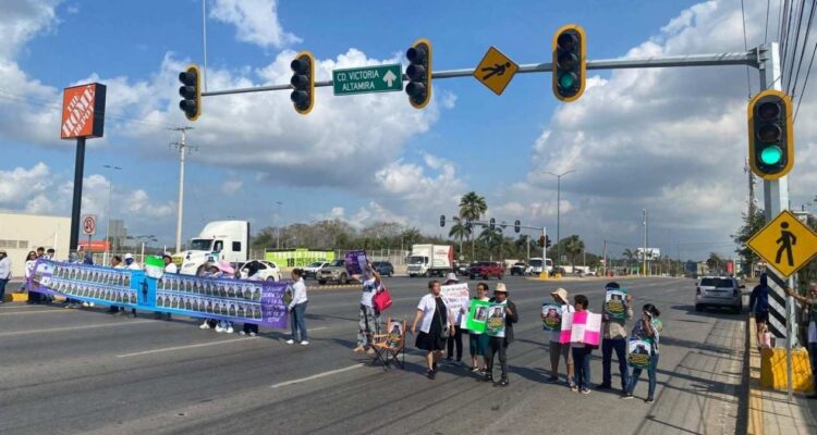 bloqueo de avenida en Altamira