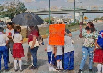 bloqueo de la carretera Tampico-Mante