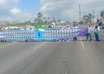 carretera cerrada por manifestación en Altamira