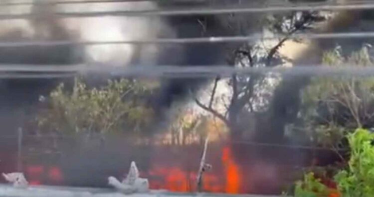 _incendio terreno baldío en Monterrey