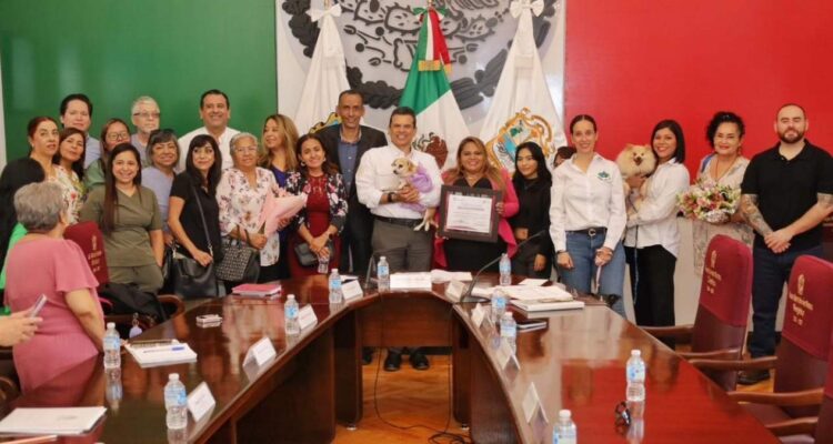 protección animal y servicios del IMSS