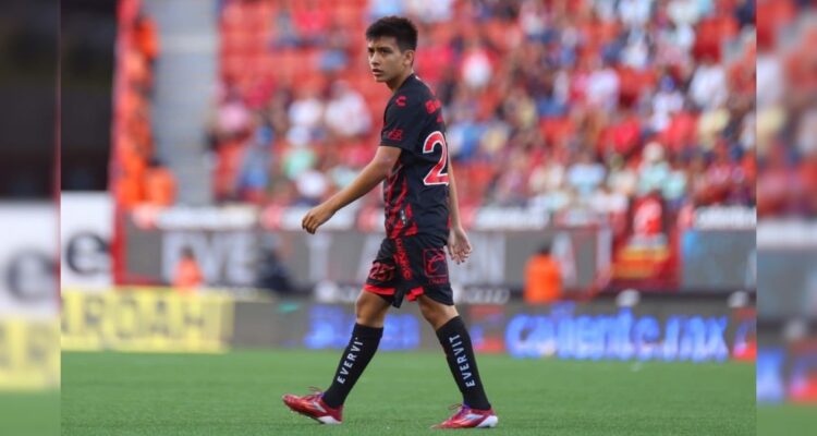 regreso de Gilberto Mora