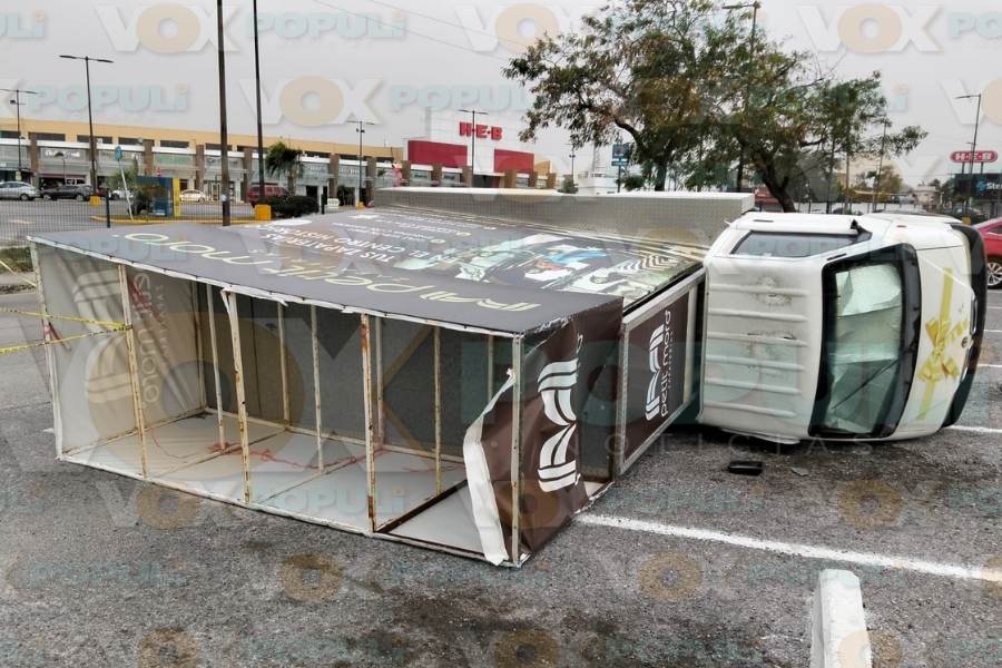 volcadura de camioneta Tampico