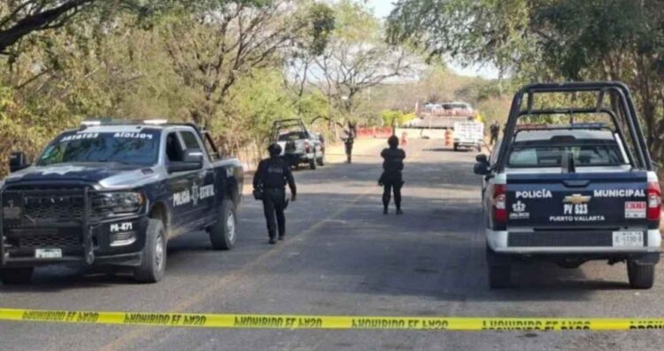 Explosión durante demolición deja un muerto y un herido en Puerto Vallarta, Jalisco