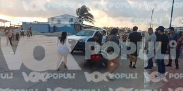 ¿Qué se sabe del fuerte accidente que dejó a dos jóvenes lesionados en Playa Miramar en Ciudad Madero, Tamaulipas?