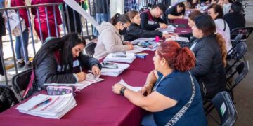 ¿Quiénes pueden solicitar la pensión para las 'Jefas de Familia' y cuánto recibirán?