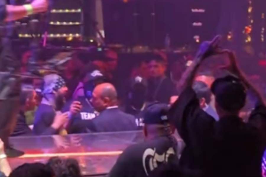 ¿Santa Fe Klan y Dharius se agarraron a golpes