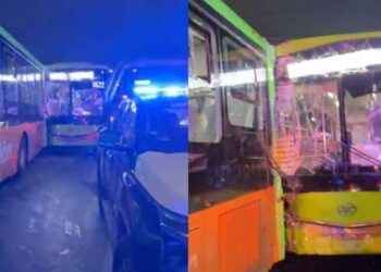 Accidente entre camiones urbanos deja 5 pasajeros heridos en Santa Catarina, NL