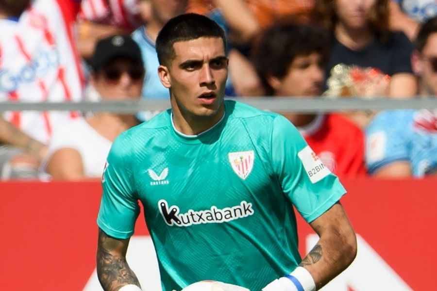 Álex Padilla vive un momento especial con aficionados mexicanos en Bilbao