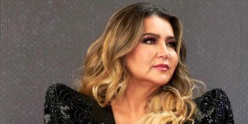 Alicia Villarreal acude a audiencia por caso contra Cruz Martínez