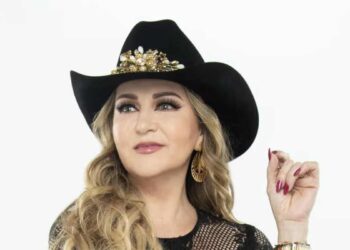 Alicia Villarreal llevará sus grandes éxitos al Auditorio Nacional con su gira Bendita Locura