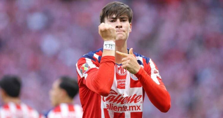 Armando ‘Hormiga’ González desmiente los rumores sobre su salida a Europa
