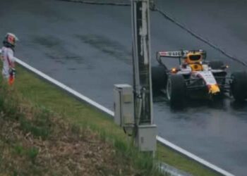 Arvid Lindblad sufre fuerte accidente en Suzuka durante los test de la Fórmula 1
