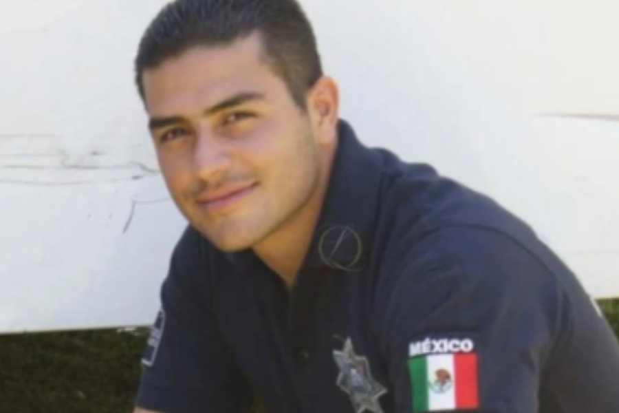 Así lucía de joven Omar García Harfuch en fotos familiares