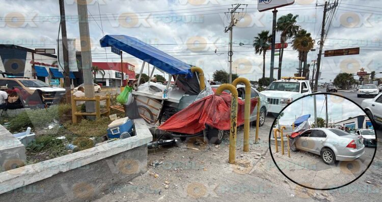 Automovilista pierde el control y se impacta contra un negocio de tacos en Reynosa, Tamaulipas