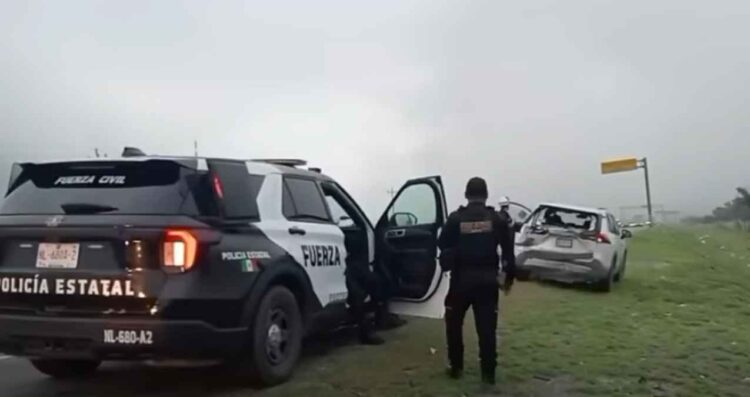 Automovilista resulta herido tras ser chocado por tráiler en Santa Catarina, NL