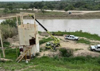 Avanzan trabajos para restaurar el servicio de agua en Nuevo Laredo, Tamaulipas